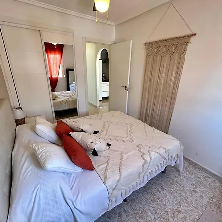 Atico De Naciones * トレビエハ