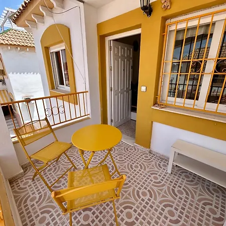 아파트 Atico De Naciones *