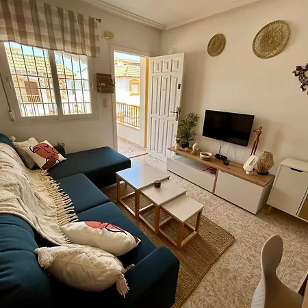 Atico De Naciones Apartment