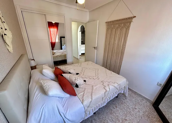 Atico De Naciones * Torrevieja